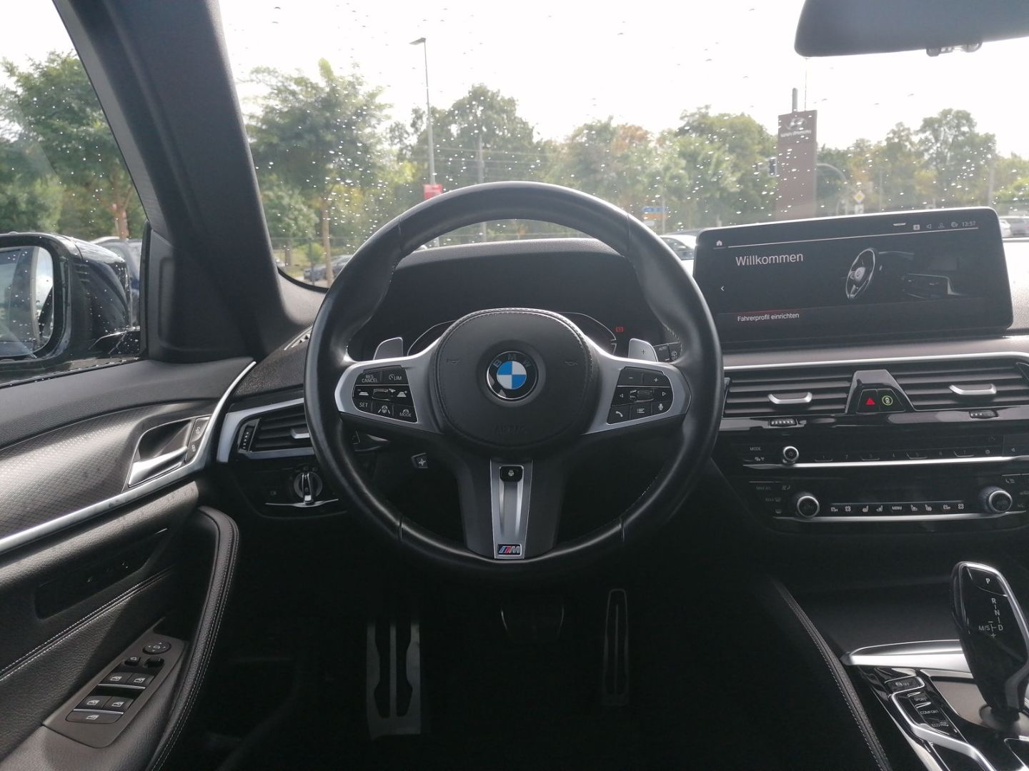 BMW 530 2023 г. Чёрный, пробег 44396 км
