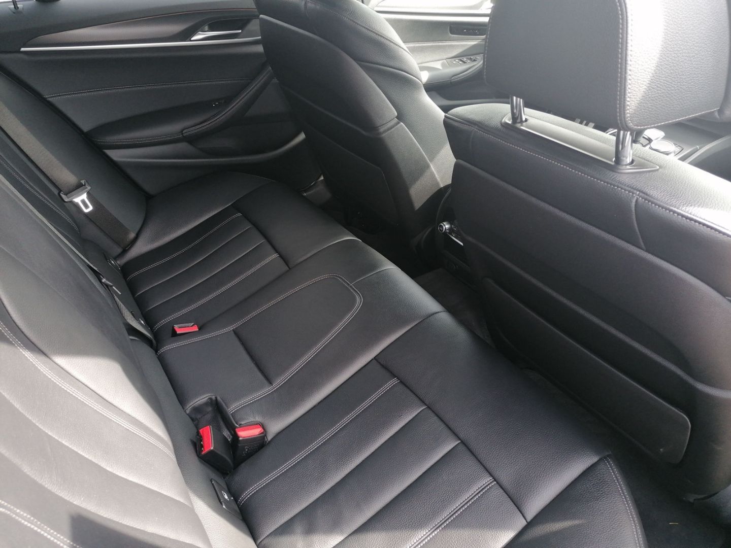 BMW 530 2023 г. Чёрный, пробег 44396 км