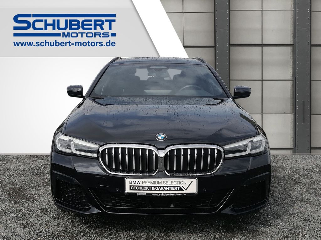 BMW 530 2023 г. Чёрный, пробег 44396 км