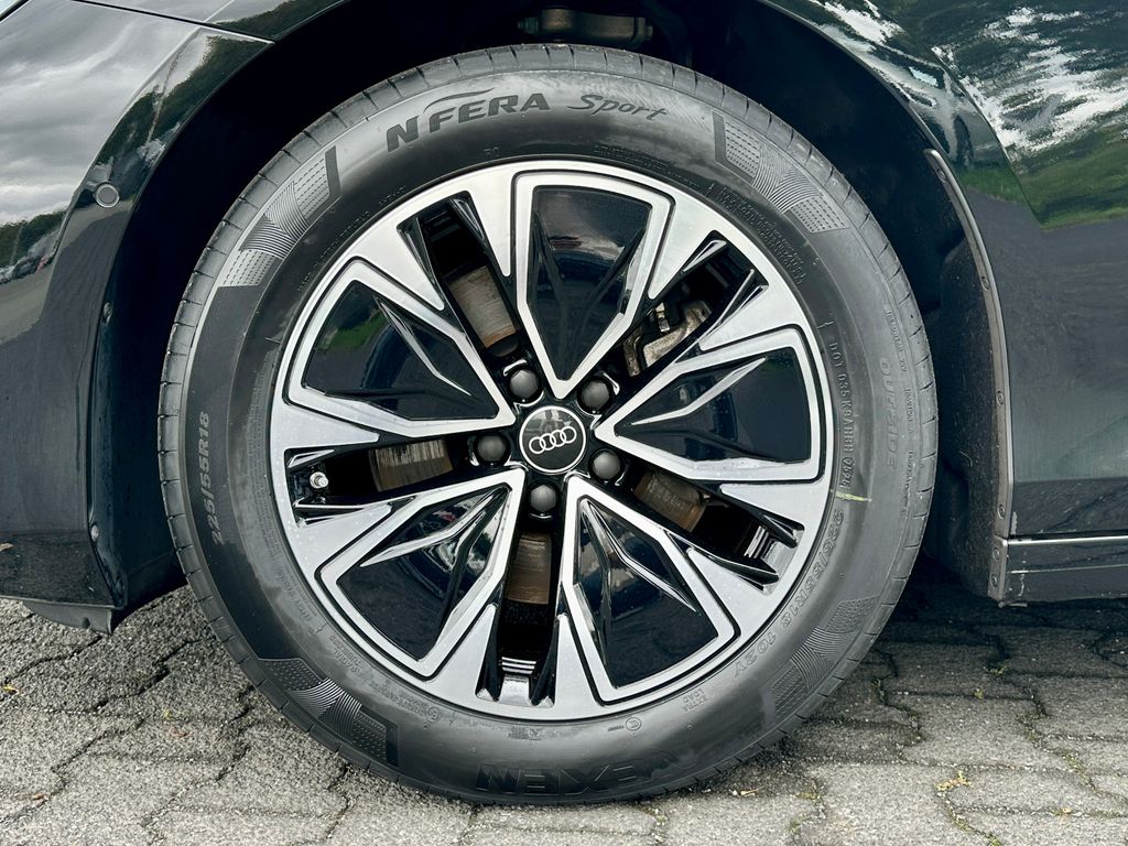 Audi A6 2026 г. Чёрный, пробег 30890 км