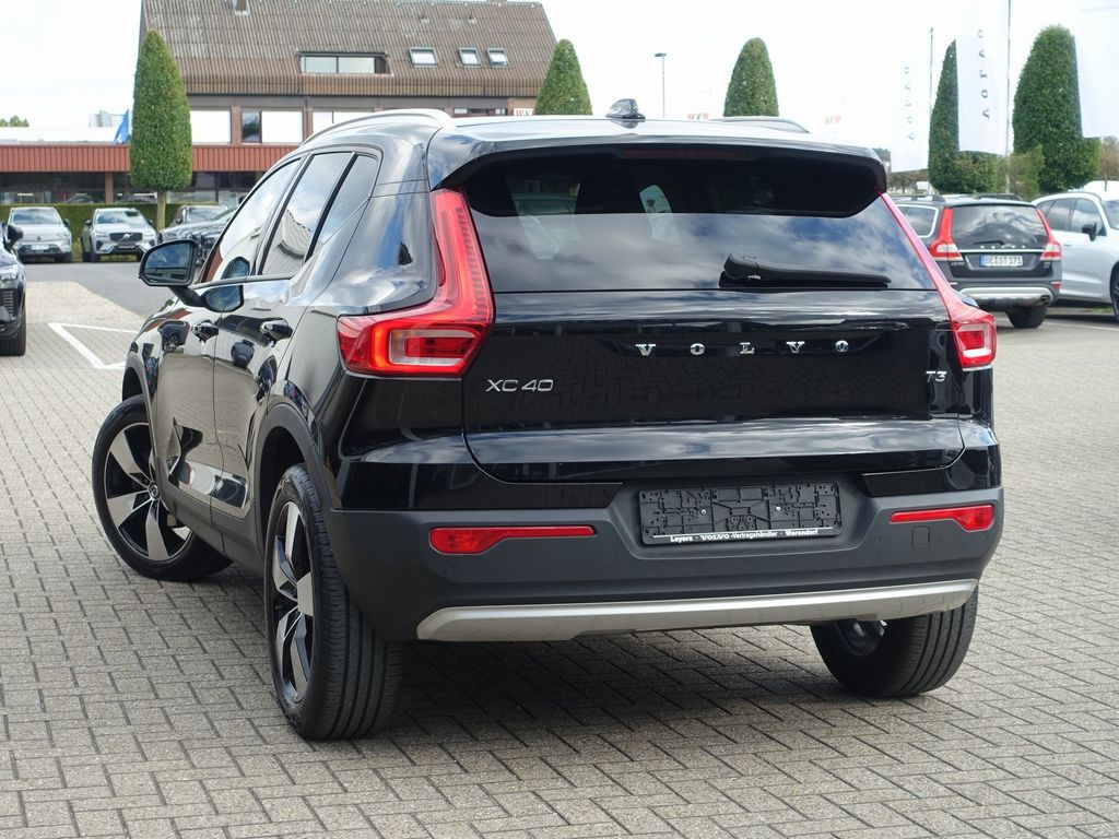 Volvo XC40 2021 г. Чёрный, пробег 50319 км