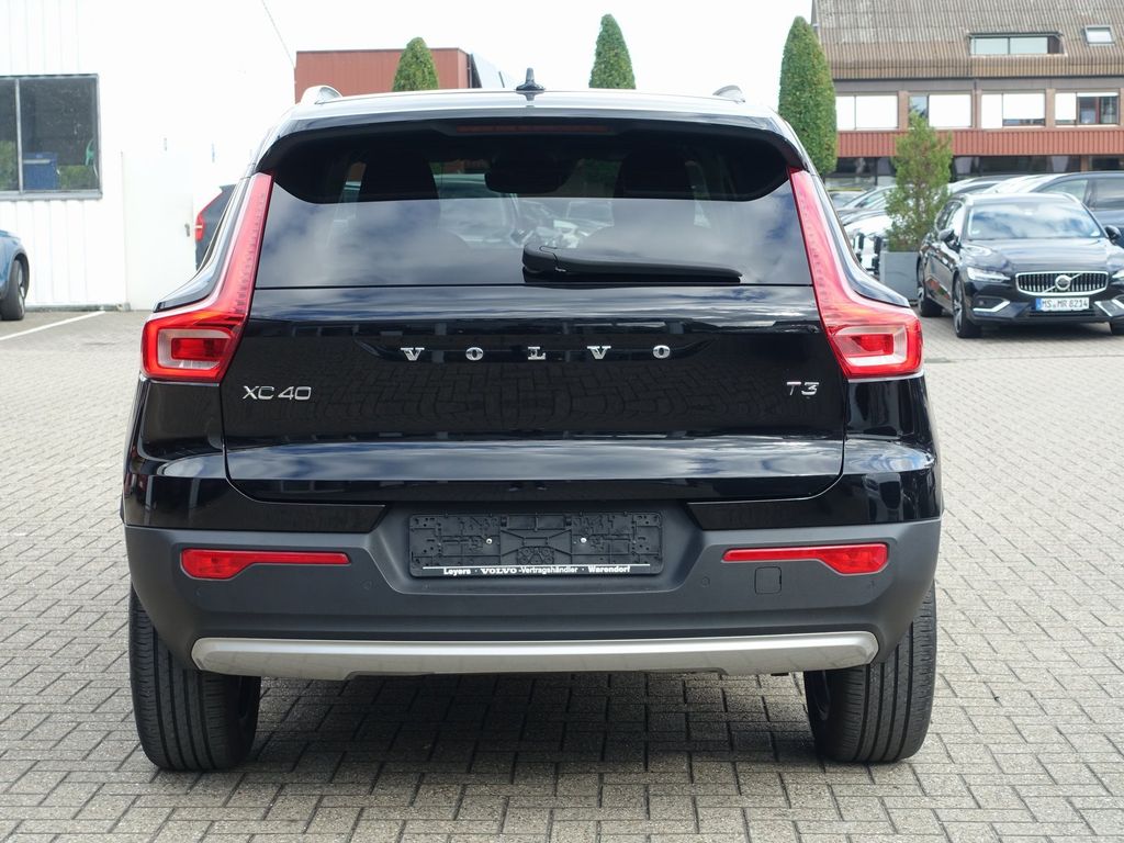 Volvo XC40 2021 г. Чёрный, пробег 50319 км