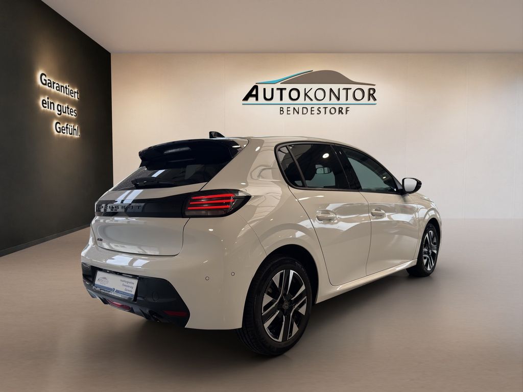 Peugeot 208 2024 г. Белый, пробег 52811 км