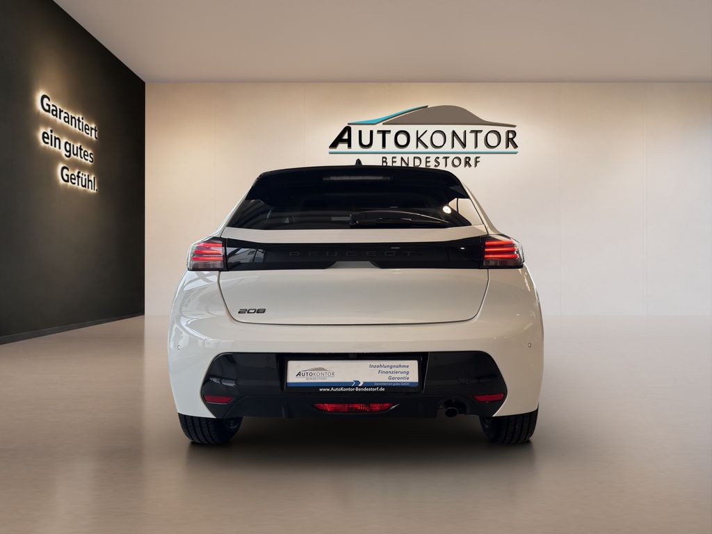 Peugeot 208 2024 г. Белый, пробег 52811 км