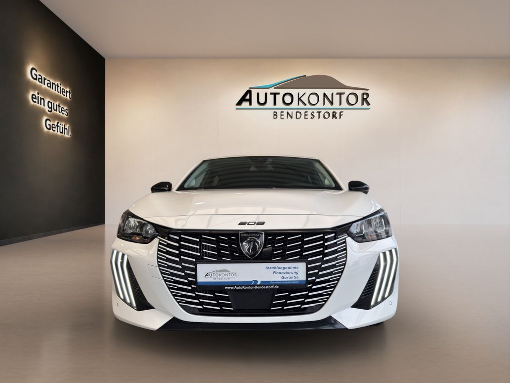 Peugeot 208 2024 г. Белый, пробег 52811 км