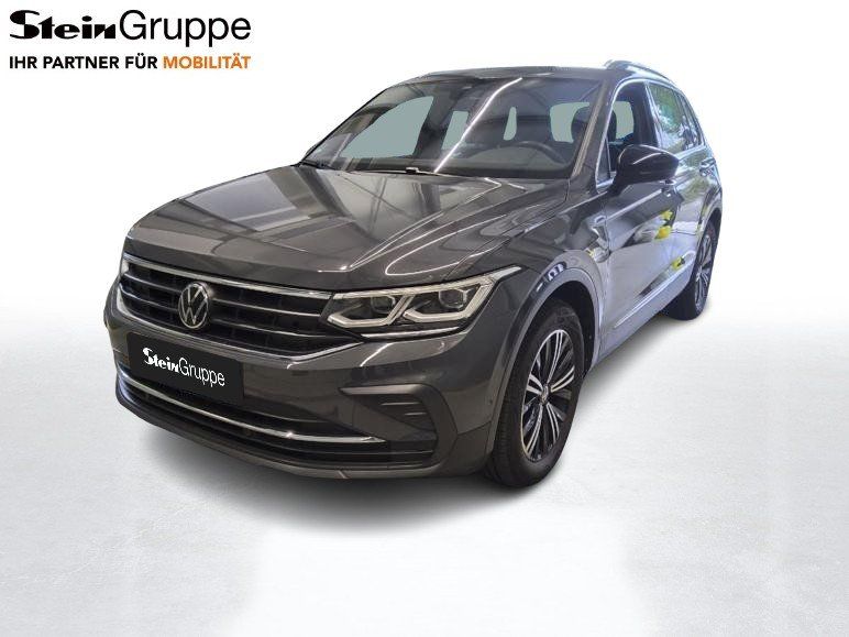 Volkswagen Tiguan 2023 г. Серый, пробег 56400 км