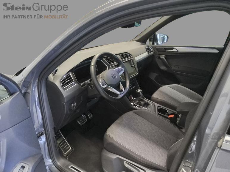 Volkswagen Tiguan 2023 г. Серый, пробег 56400 км