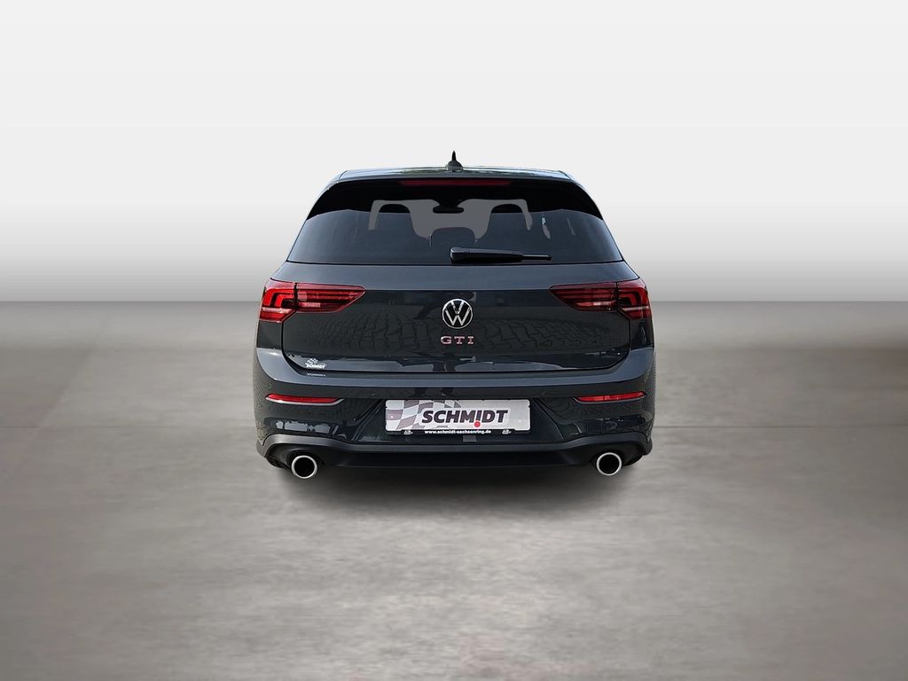 Volkswagen Golf 2024 г. Серый, пробег 22665 км