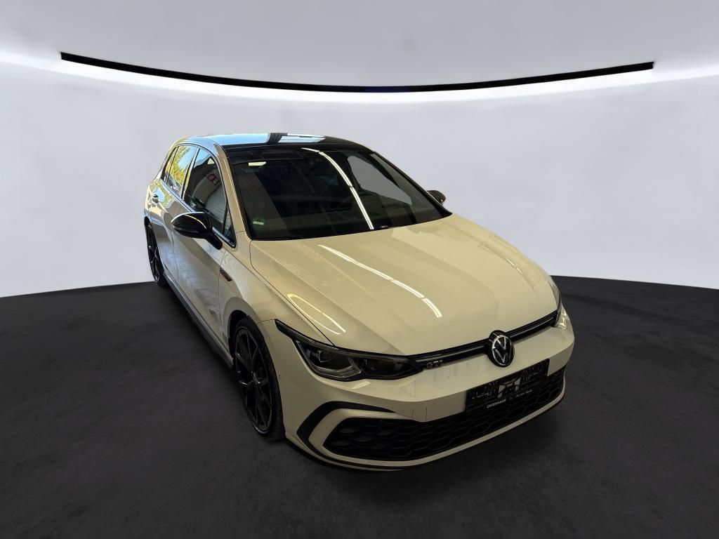 Volkswagen Golf 2022 г. Белый, пробег 48364 км