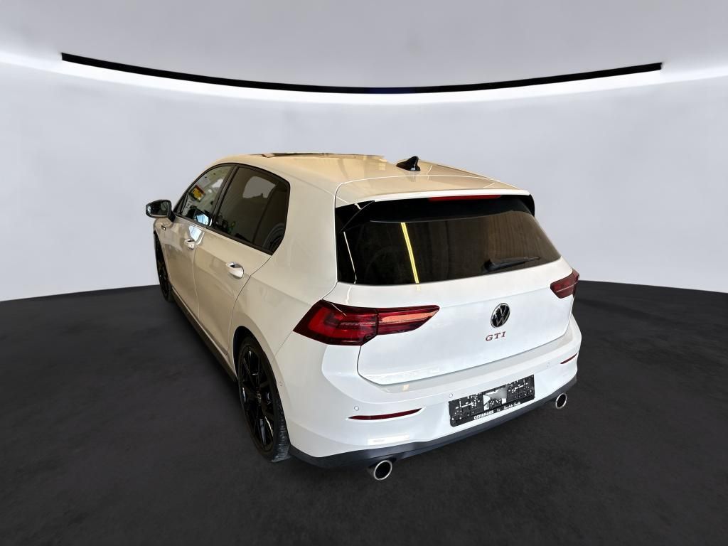 Volkswagen Golf 2022 г. Белый, пробег 48364 км