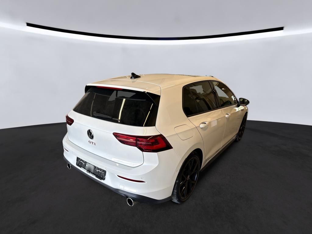 Volkswagen Golf 2022 г. Белый, пробег 48364 км