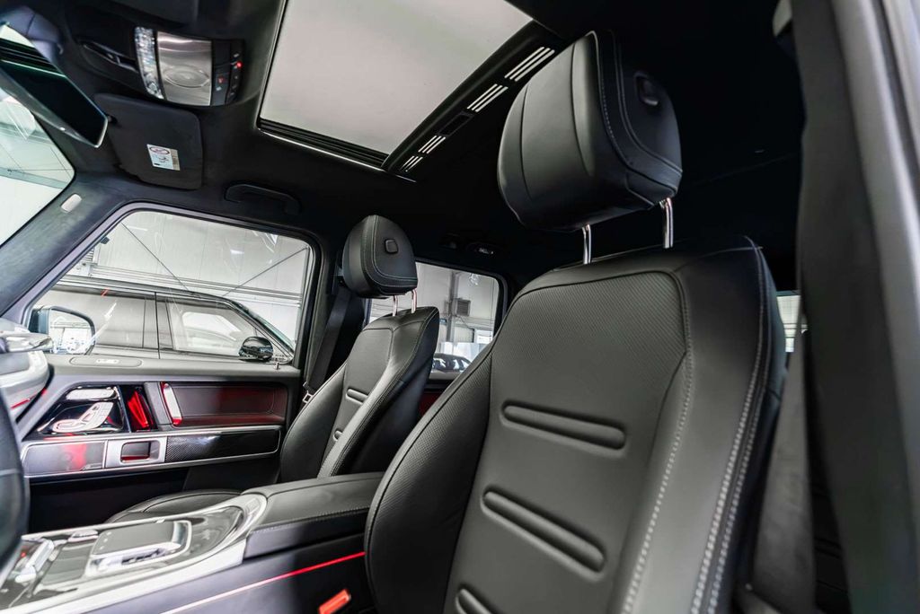 Mercedes-Benz G 450 2025 г. Серый, пробег 40773 км