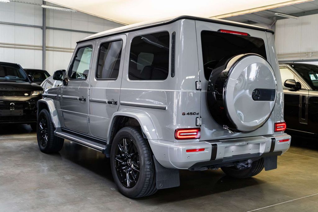 Mercedes-Benz G 450 2025 г. Серый, пробег 40773 км