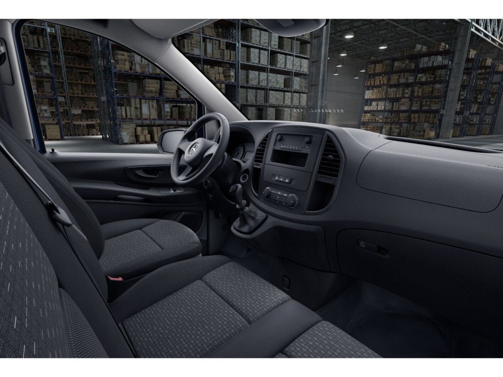 Mercedes-Benz Vito 2022 г. Синий, пробег 24929 км