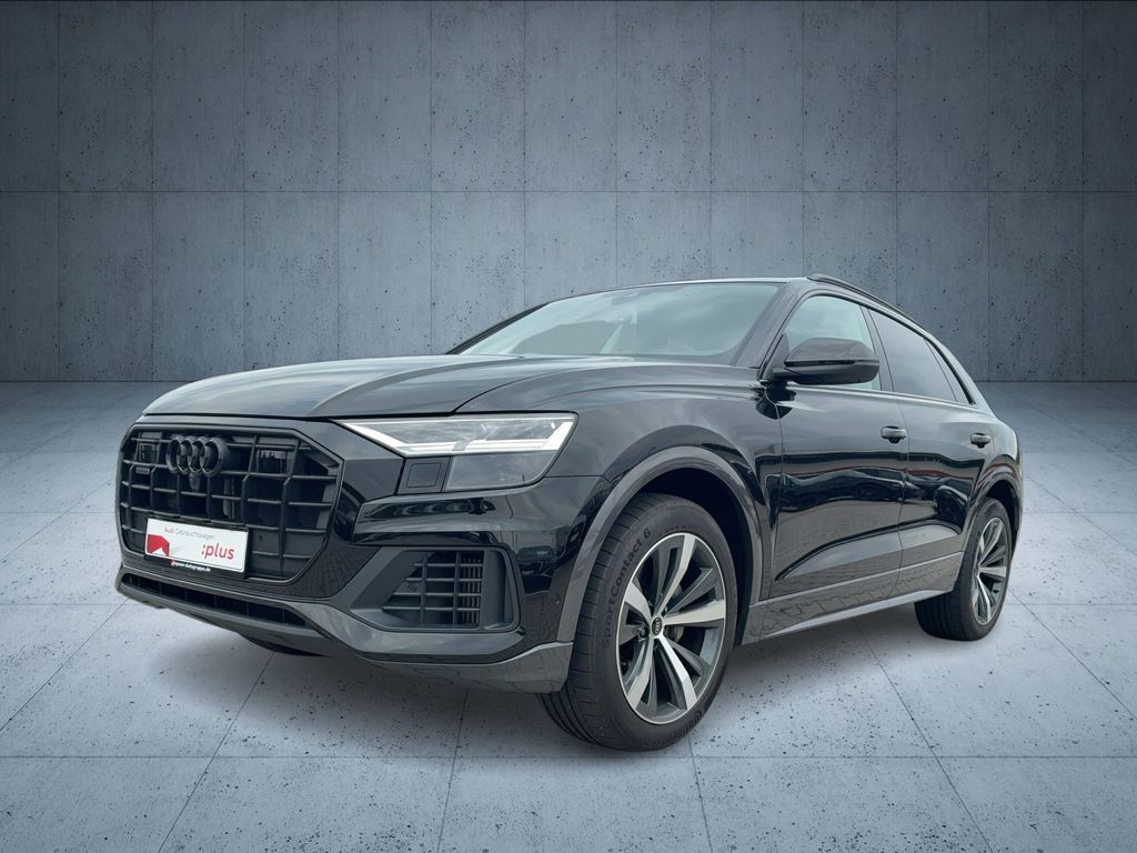 Audi Q8 2023 г. Чёрный, пробег 44402 км