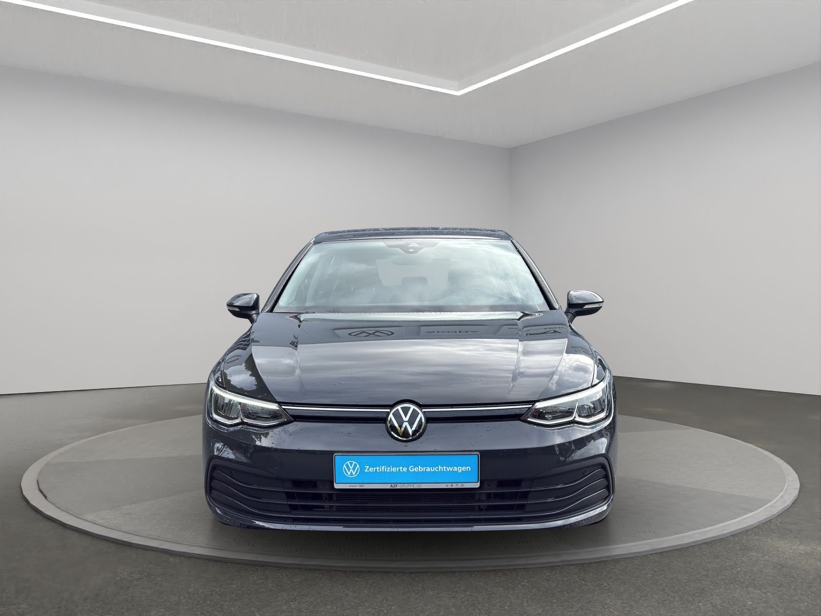 Volkswagen Golf 2023 г. Серый, пробег 26051 км