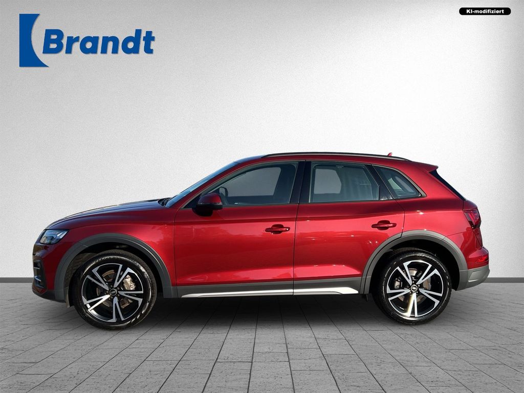 Audi Q5 2022 г. Красный, пробег 55100 км