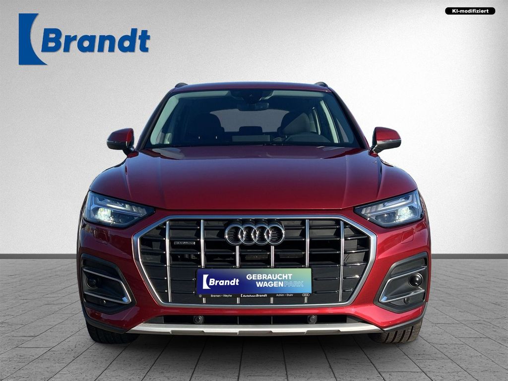 Audi Q5 2022 г. Красный, пробег 55100 км