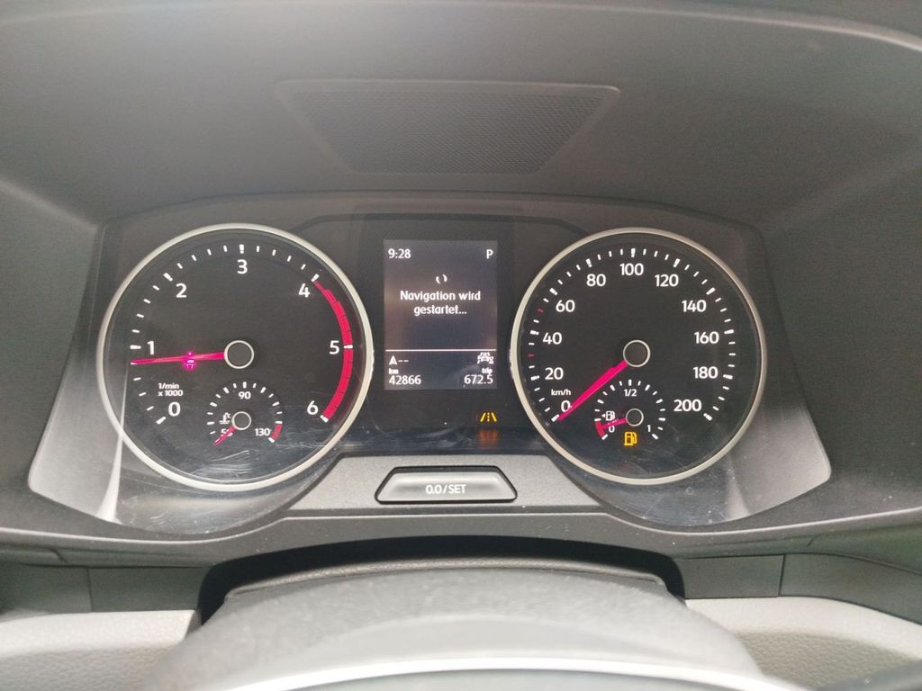 Volkswagen T7 CALIFORNIA 2021 г. Серый, пробег 43000 км
