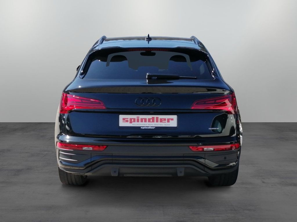 Audi Q5 2023 г. Чёрный, пробег 54900 км