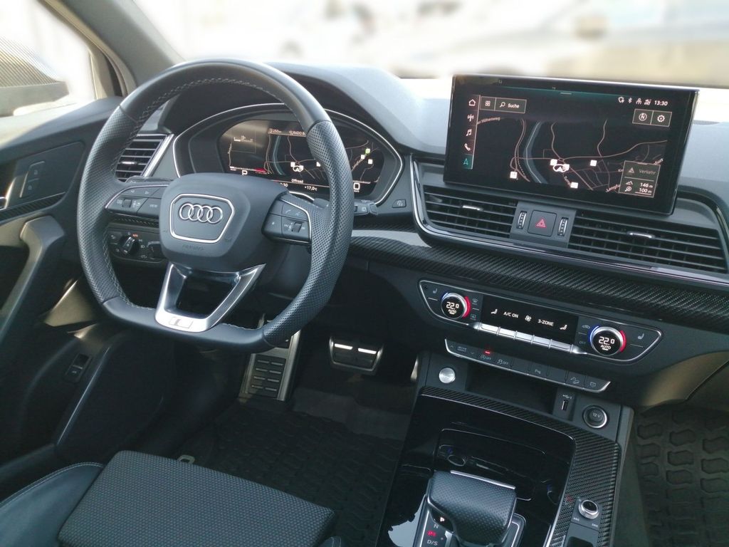 Audi Q5 2023 г. Чёрный, пробег 54900 км