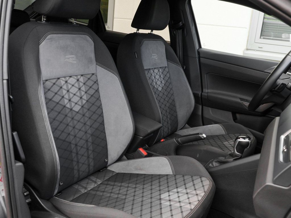 Volkswagen Taigo 2022 г. Серый, пробег 34056 км