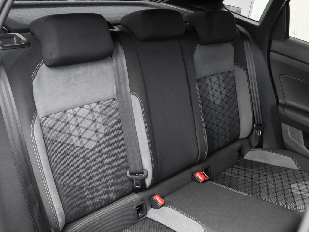 Volkswagen Taigo 2022 г. Серый, пробег 34056 км