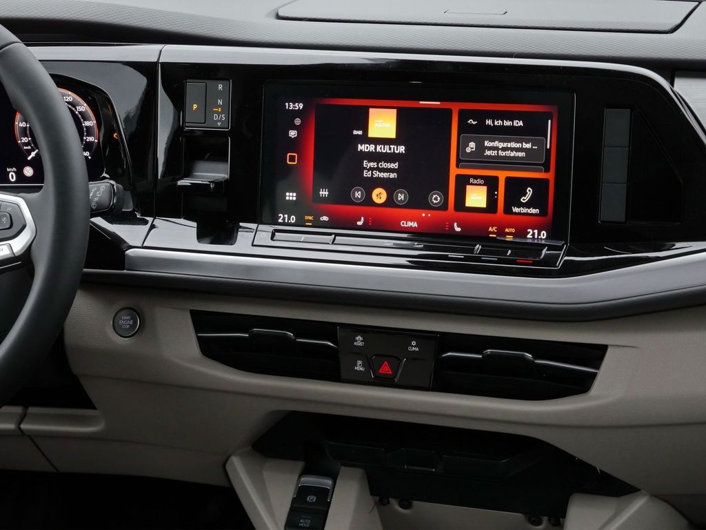Volkswagen T7 MULTIVAN 2026 г. Синий, пробег 1050 км