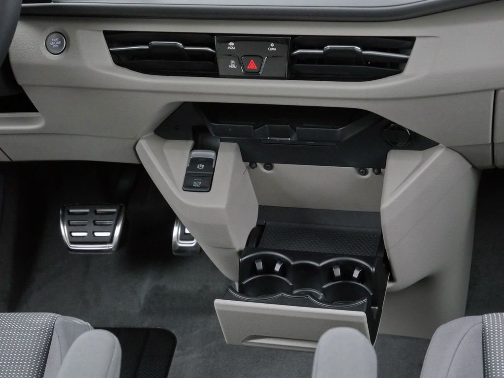 Volkswagen T7 MULTIVAN 2026 г. Синий, пробег 1050 км