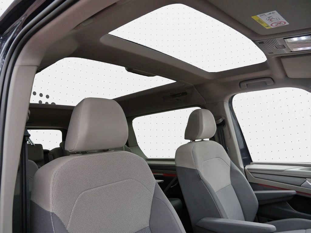 Volkswagen T7 MULTIVAN 2026 г. Синий, пробег 1050 км