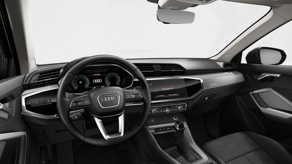 Audi Q3 2024 г. Серый, пробег 30200 км