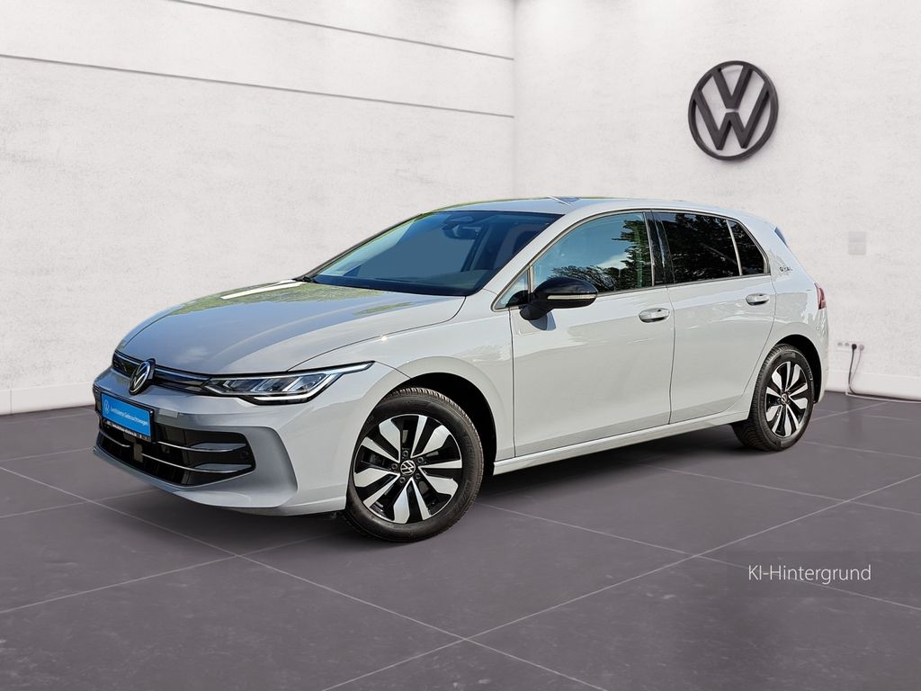 Volkswagen Golf 2025 г. Серый, пробег 28000 км
