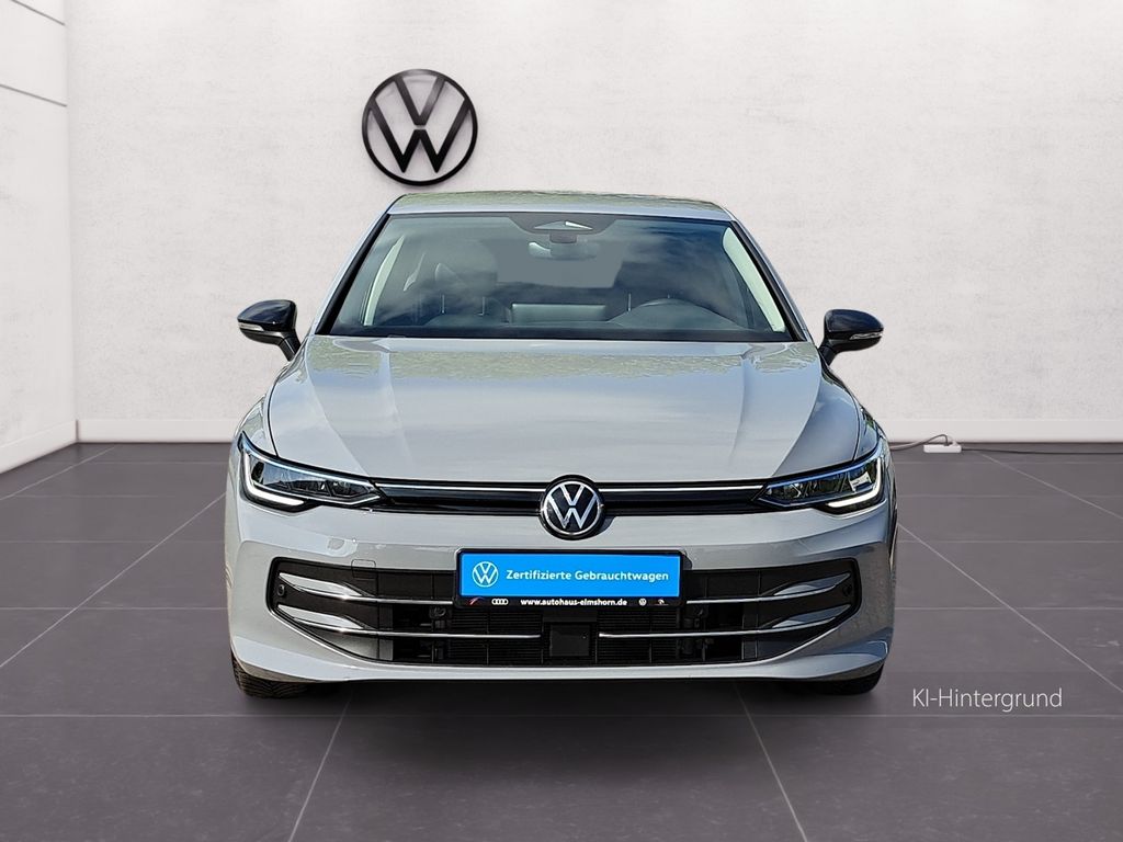 Volkswagen Golf 2025 г. Серый, пробег 28000 км