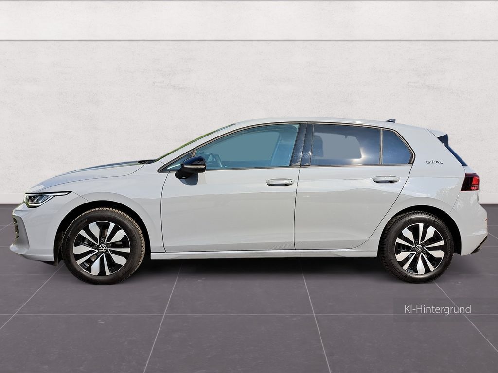 Volkswagen Golf 2025 г. Серый, пробег 28000 км