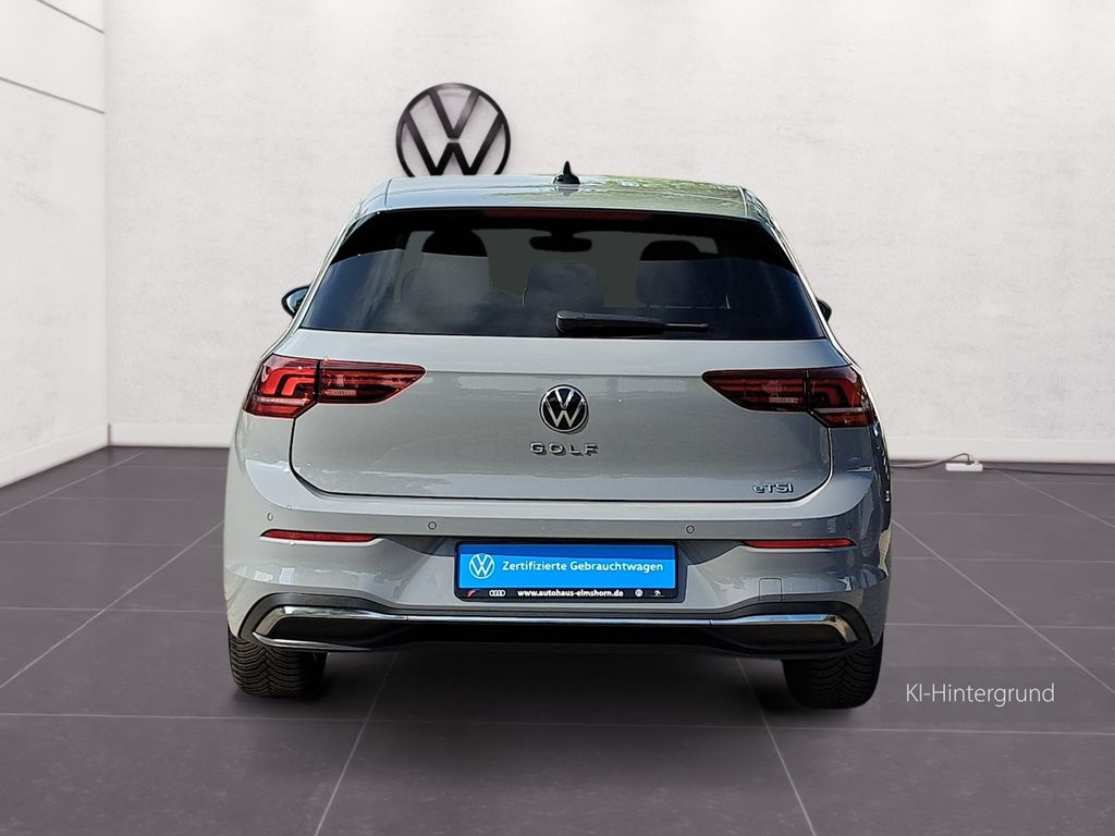 Volkswagen Golf 2025 г. Серый, пробег 28000 км