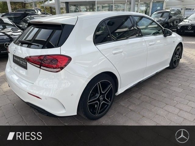 Mercedes-Benz A 180 2021 г. Белый, пробег 49357 км