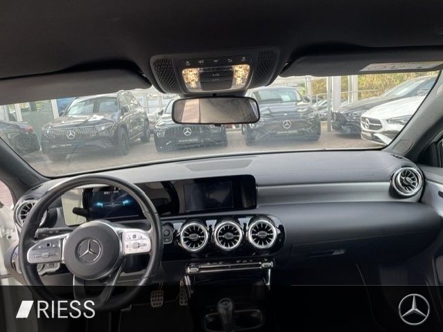 Mercedes-Benz A 180 2021 г. Белый, пробег 49357 км