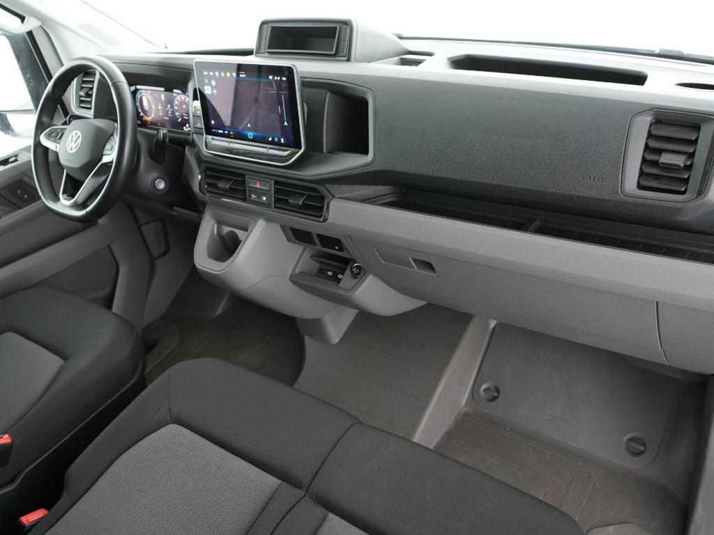 Volkswagen CRAFTER 2025 г. Белый, пробег 38184 км
