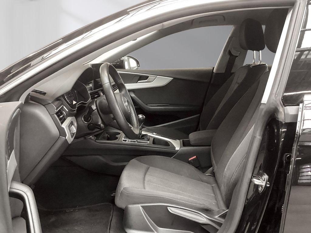 Audi A5 2023 г. Чёрный, пробег 51937 км