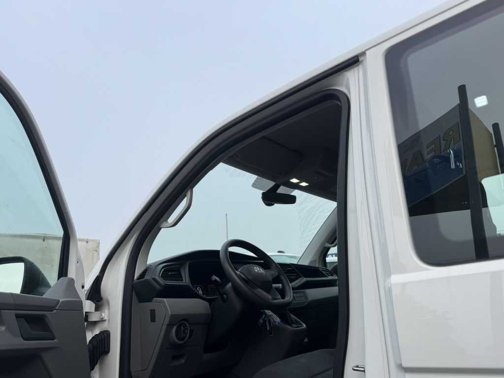 Volkswagen T6 TRANSPORTER 2021 г. Белый, пробег 23000 км
