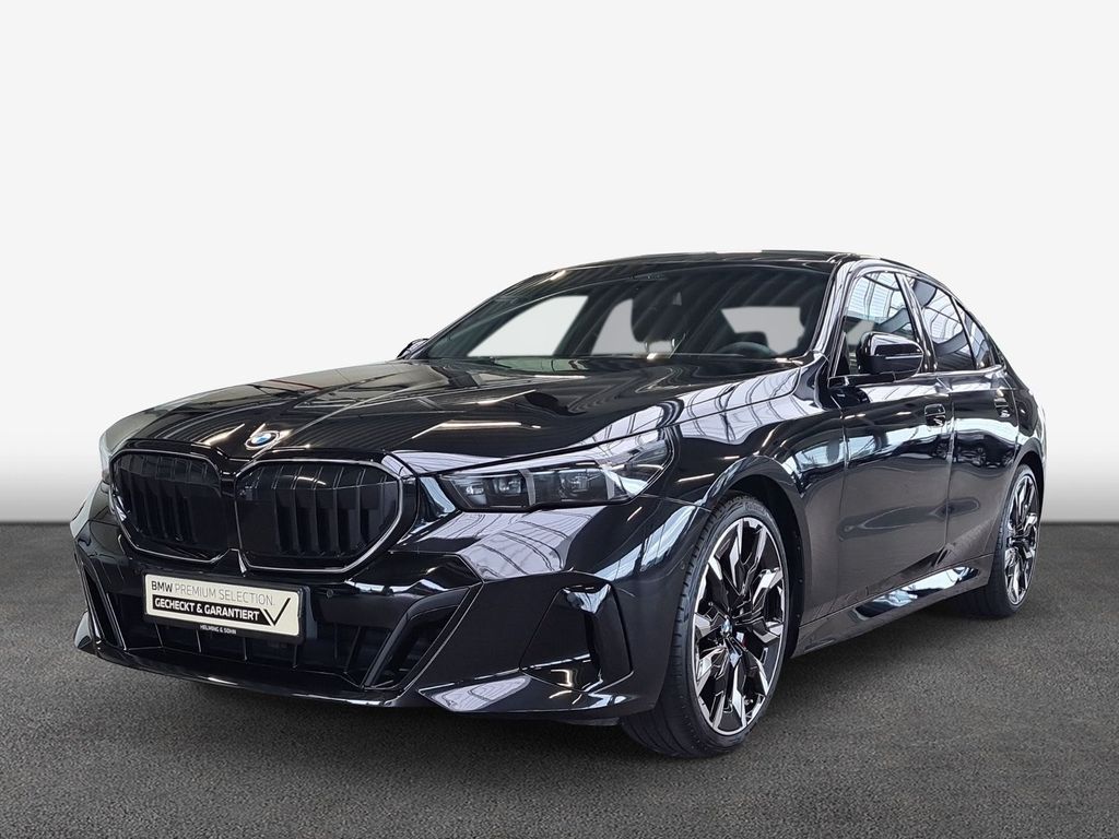 BMW 520 2026 г. Чёрный, пробег 14970 км