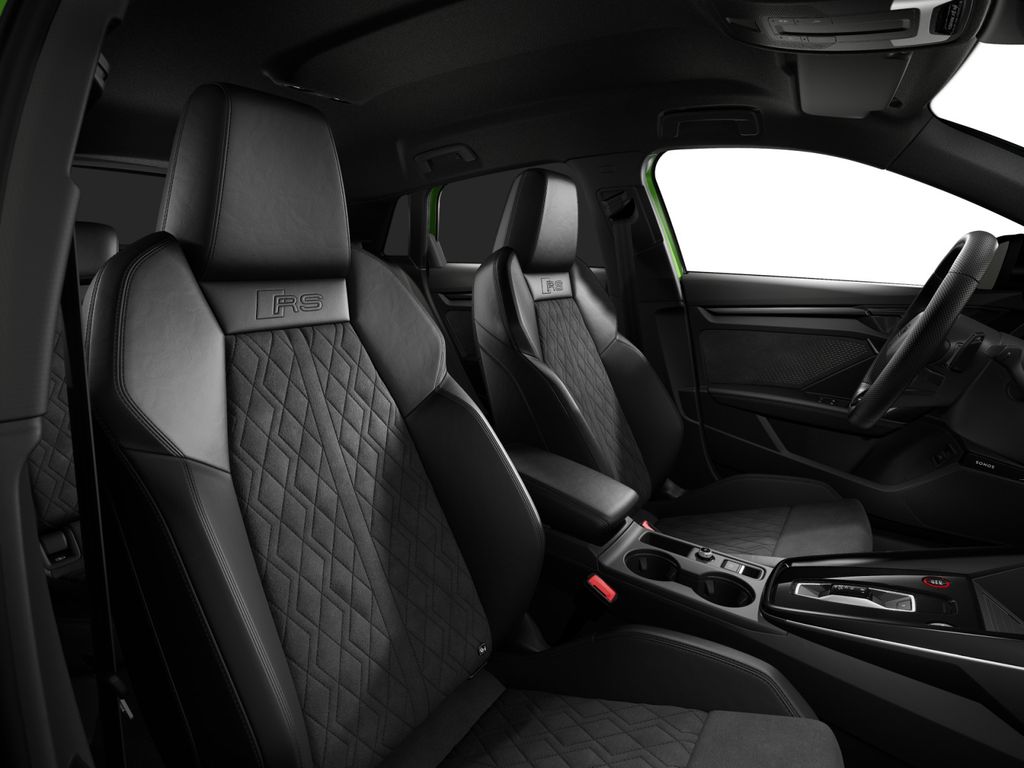 Audi RS3 2025 г. Зелёный, пробег 7350 км