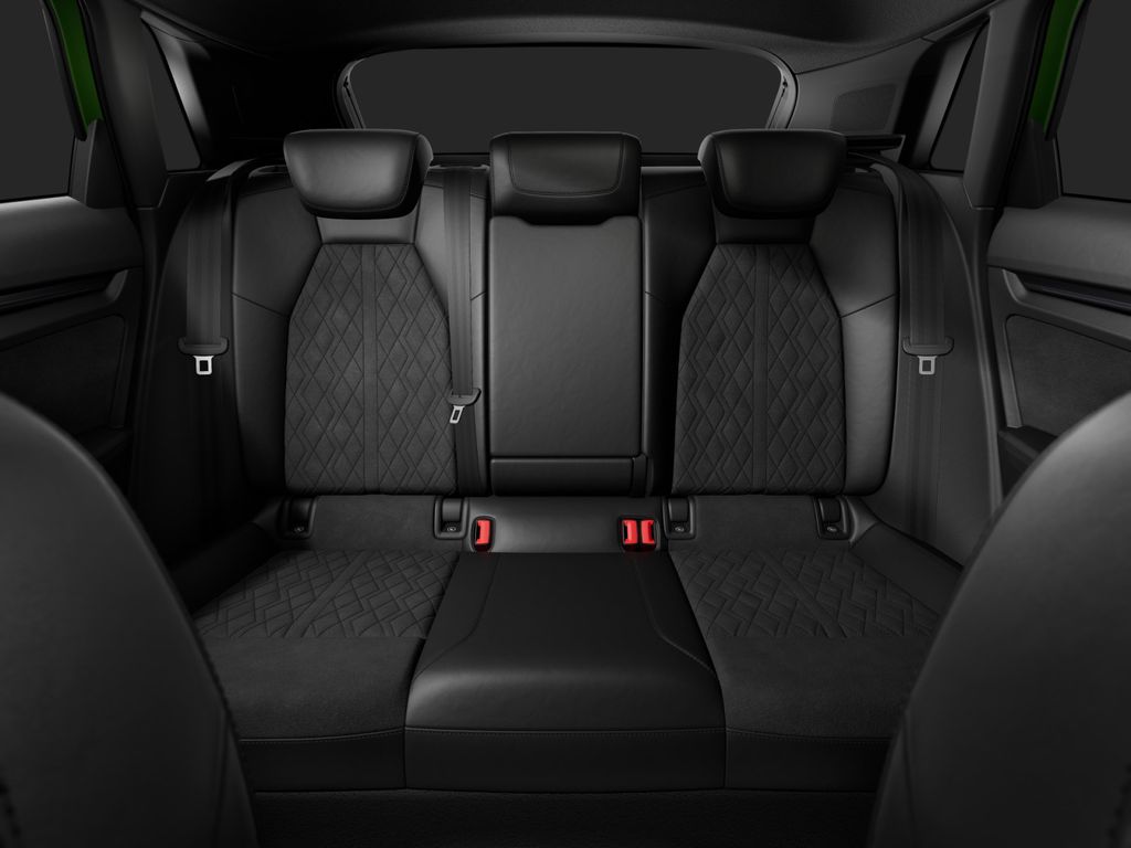 Audi RS3 2025 г. Зелёный, пробег 7350 км