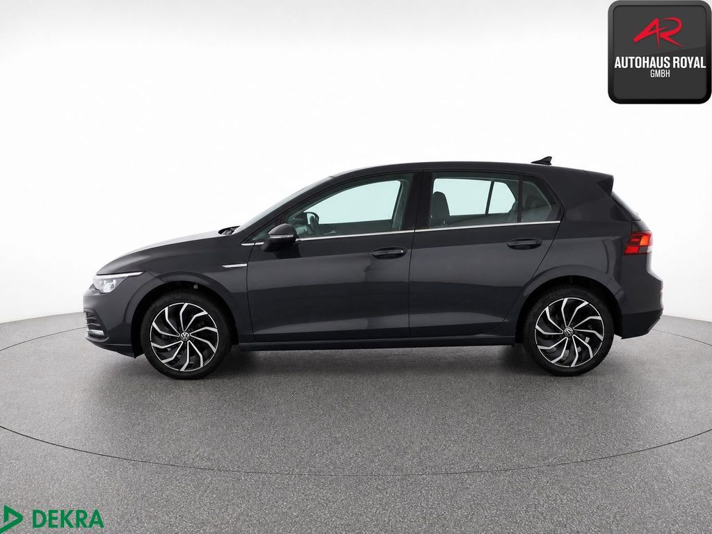 Volkswagen Golf 2024 г. Серый, пробег 24974 км