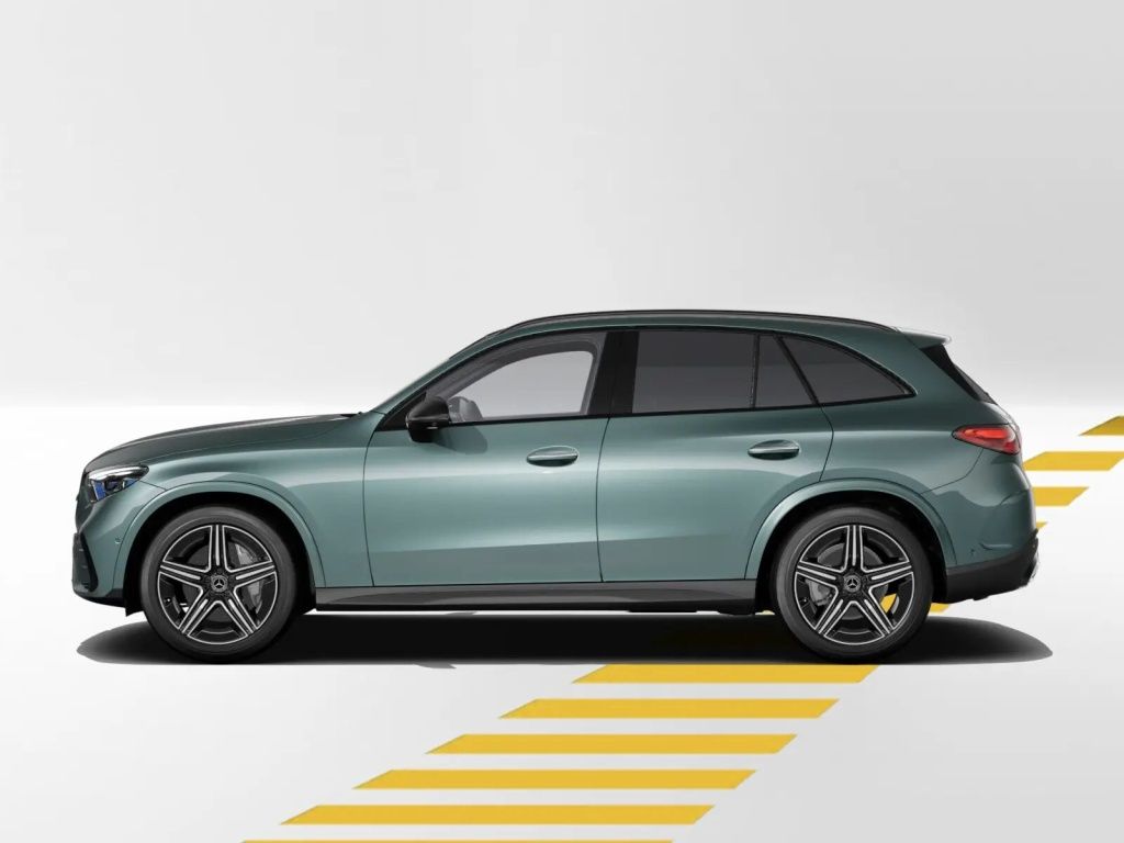 Mercedes-Benz GLC 220 2026 г. Серебристый, пробег 20043 км