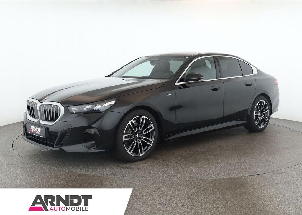 BMW 520 2024 г. Чёрный, пробег 53200 км