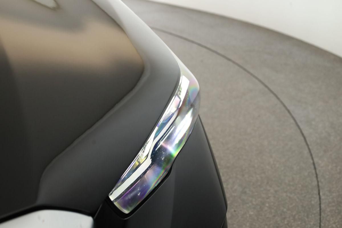 BMW 520 2024 г. Чёрный, пробег 53200 км