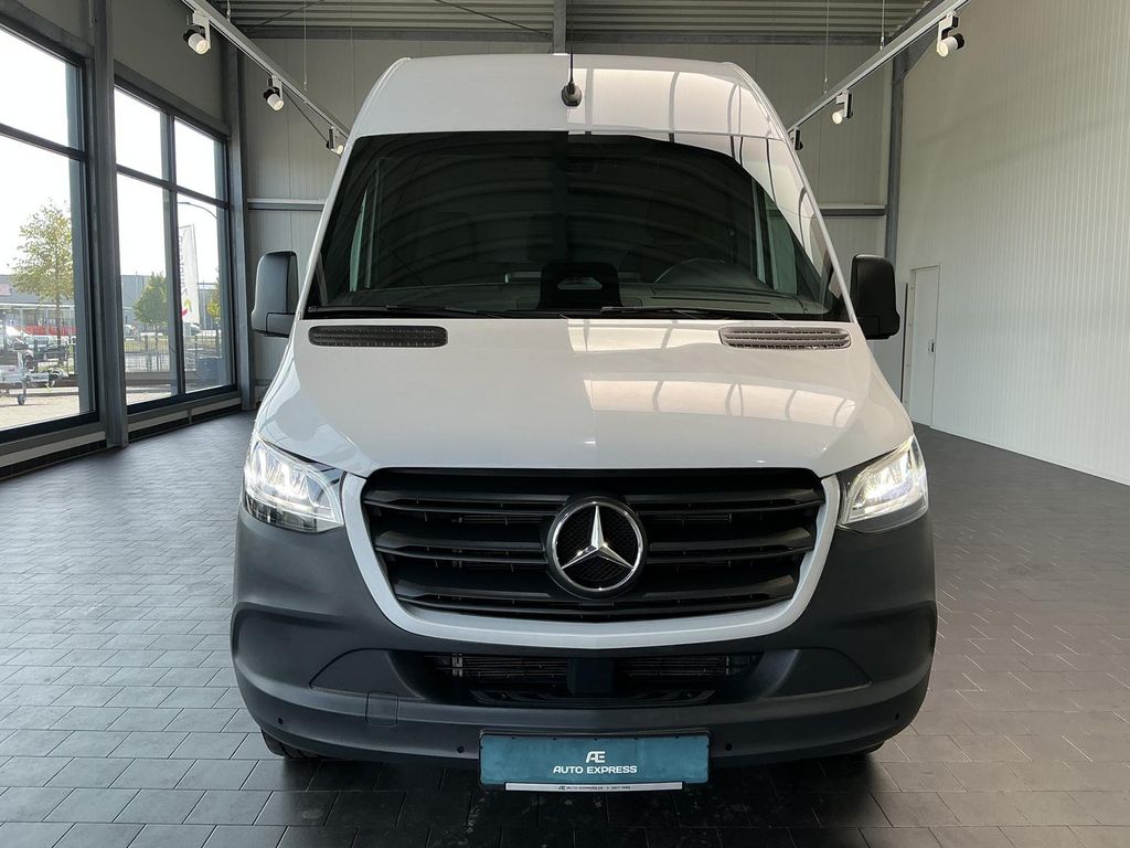 Mercedes-Benz SPRINTER 2025 г. Белый, пробег 44428 км