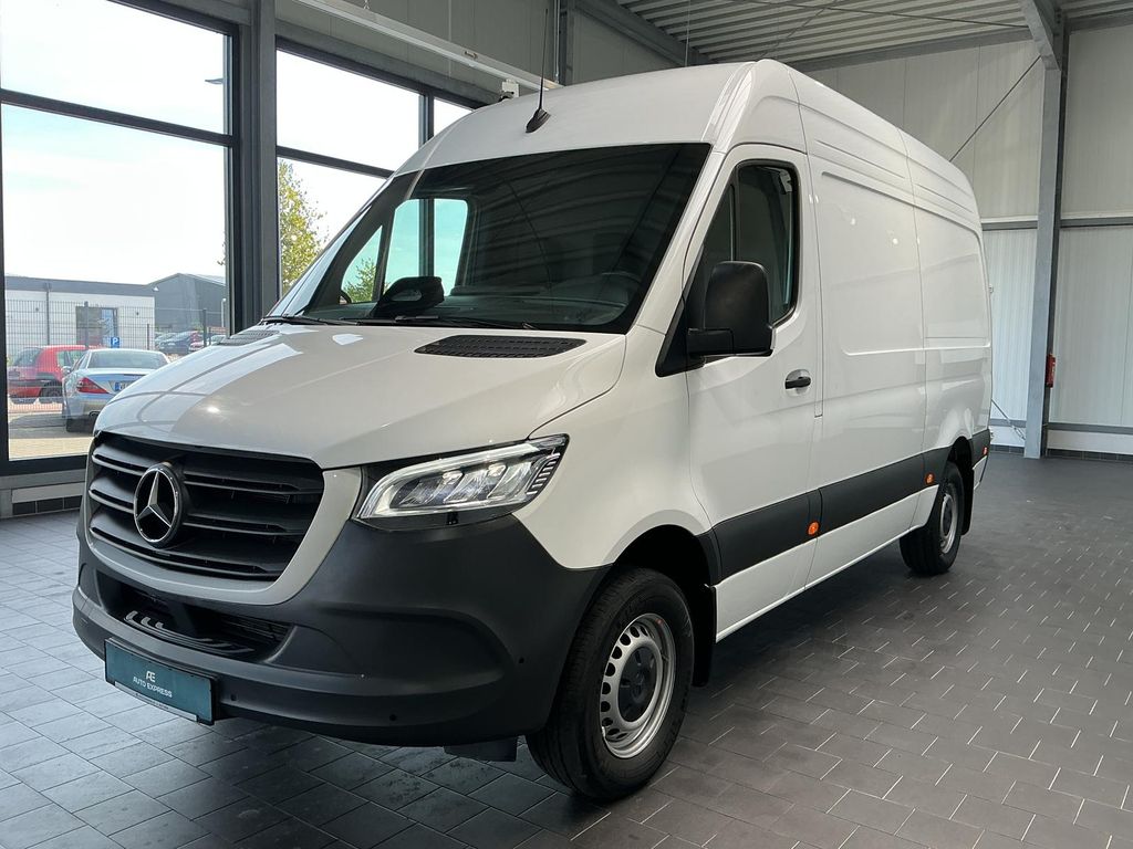 Mercedes-Benz SPRINTER 2025 г. Белый, пробег 44428 км