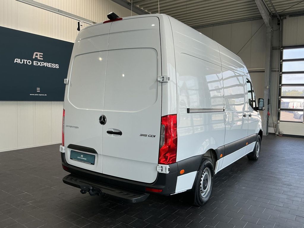 Mercedes-Benz SPRINTER 2025 г. Белый, пробег 44428 км